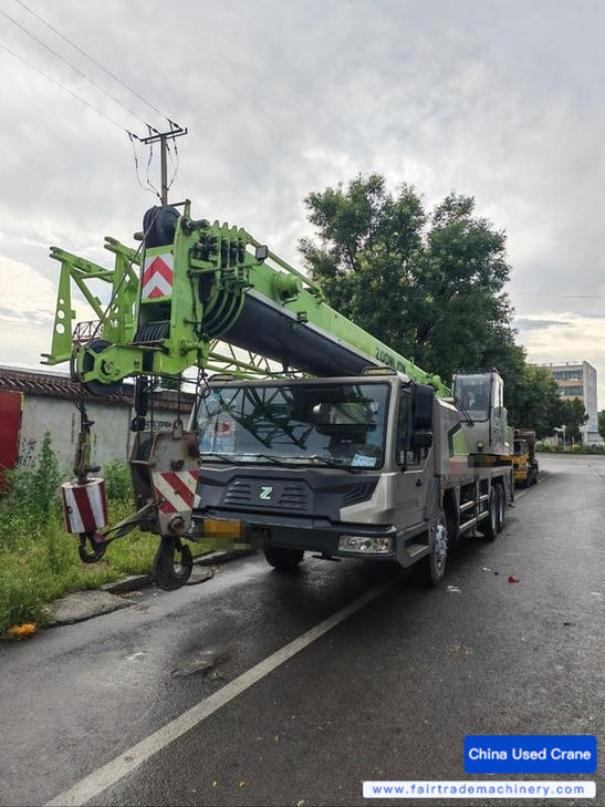 Buy Zoomlion ZTC201V551 Used Crane Buy Zoomlion ZTC201V551 Used Crane